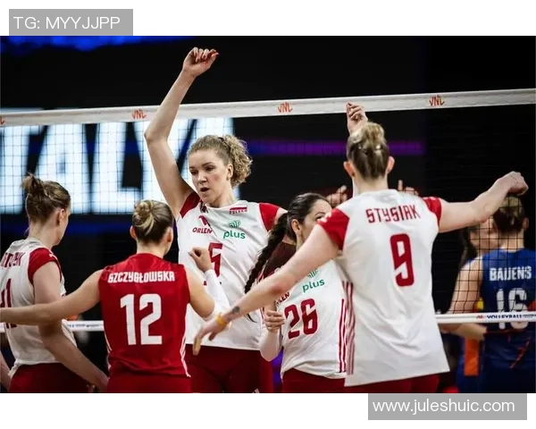 美国女排与古巴女排激战正酣谁将夺得本届赛事的冠军荣耀